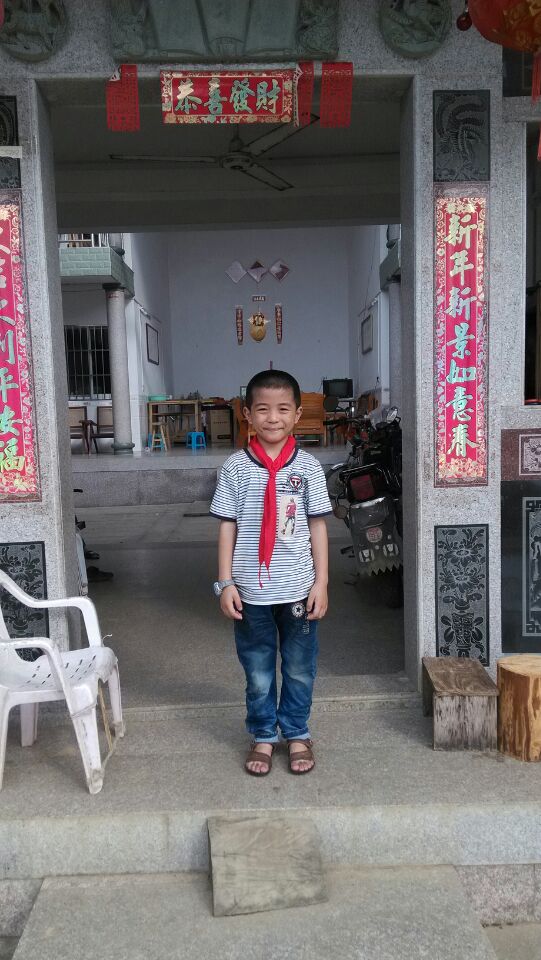 020福建省泉州市安溪县感德镇霞庭村汪进勤95世长子汪泳键96世2007年5月.jpg