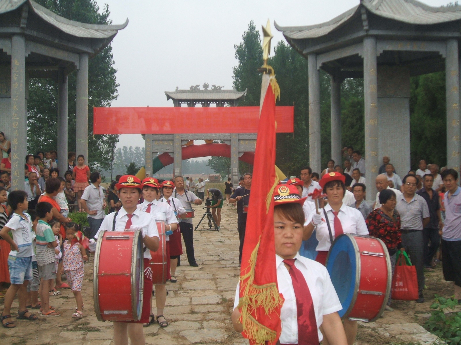 军鼓乐队，为此次颁谱，增添不少气势呐。