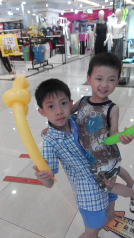 040-041汪睿   2004年10月23日出生。汪博智   2002年3月12日出生。兄弟俩为汪氏湖北广.jpg