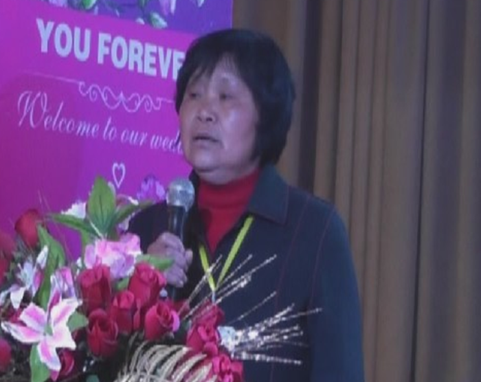 “最美村官”、汪家姑娘代表、常务理事汪荣秀即席发表与会感言