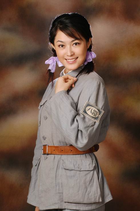 话剧《圣地之光》主演——汪裴饰刘茜