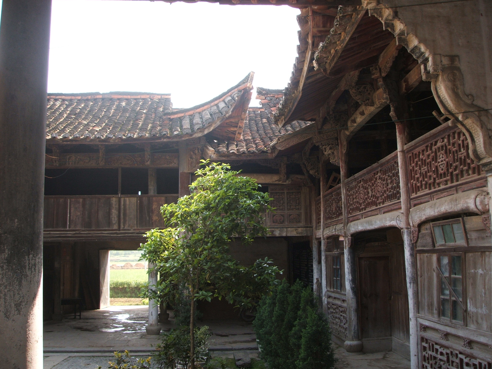 宗祠侧面一角