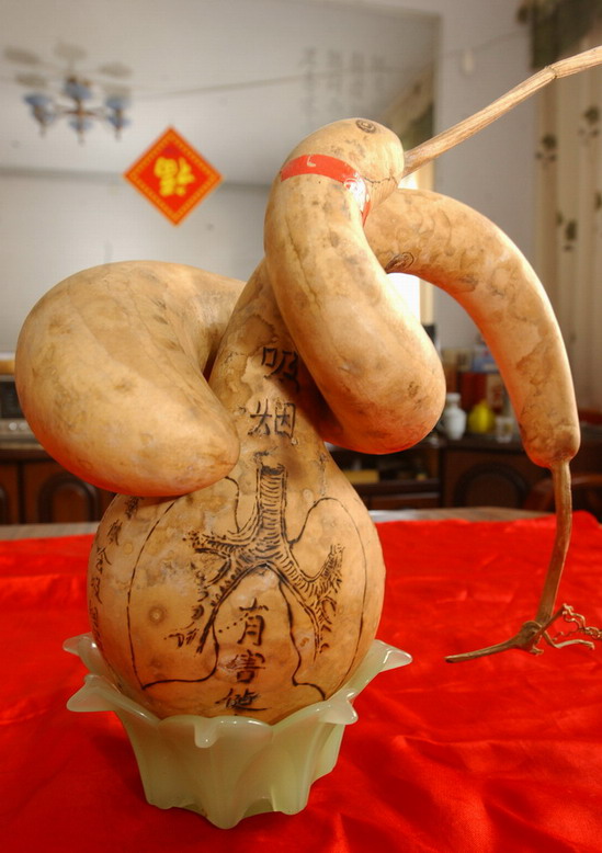 汪金陵的葫芦作品。