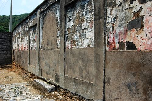 这是以前的学校大门