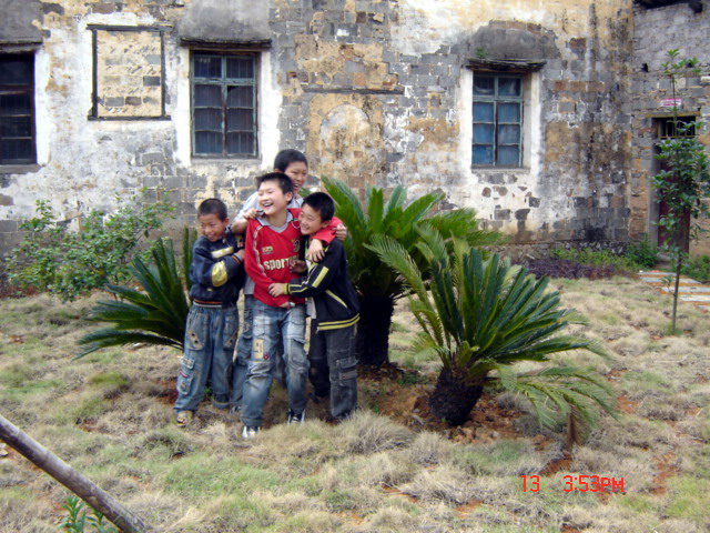 许多学生有了小天地