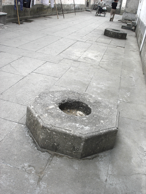 翰林院门口的旗杆墩底座