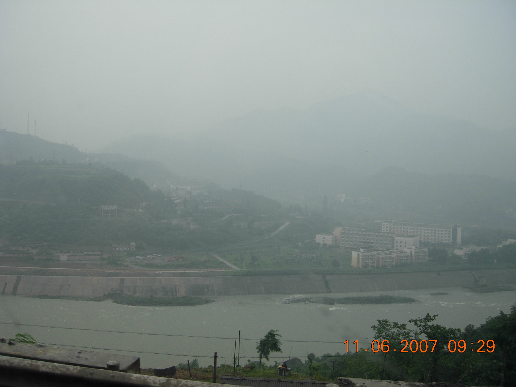 2007年6月路过都江堰至茂县拍摄的照片