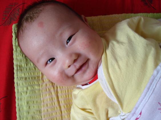 终于拍到他的笑