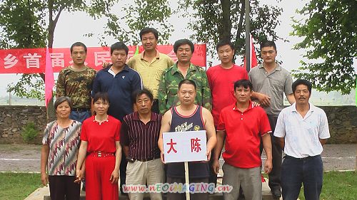 拔河冠军全家福