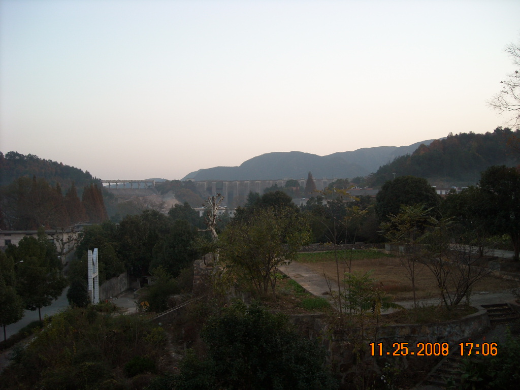 风景如画梅山水库大坝