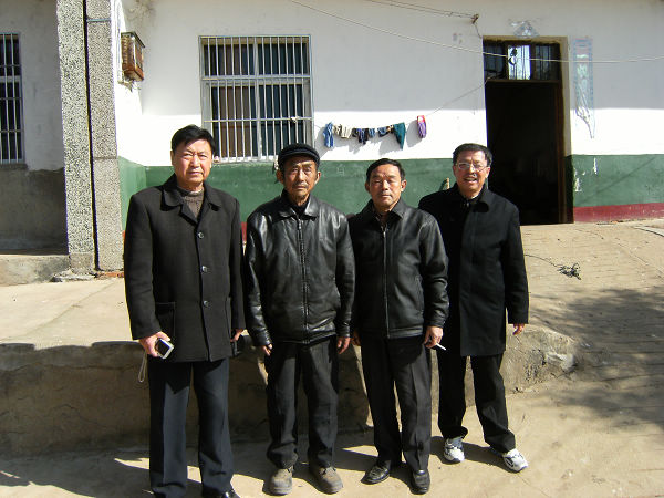 与宿松佐坝环湖村汪寿山合影