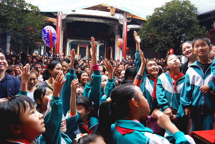 积极举手，重在参与