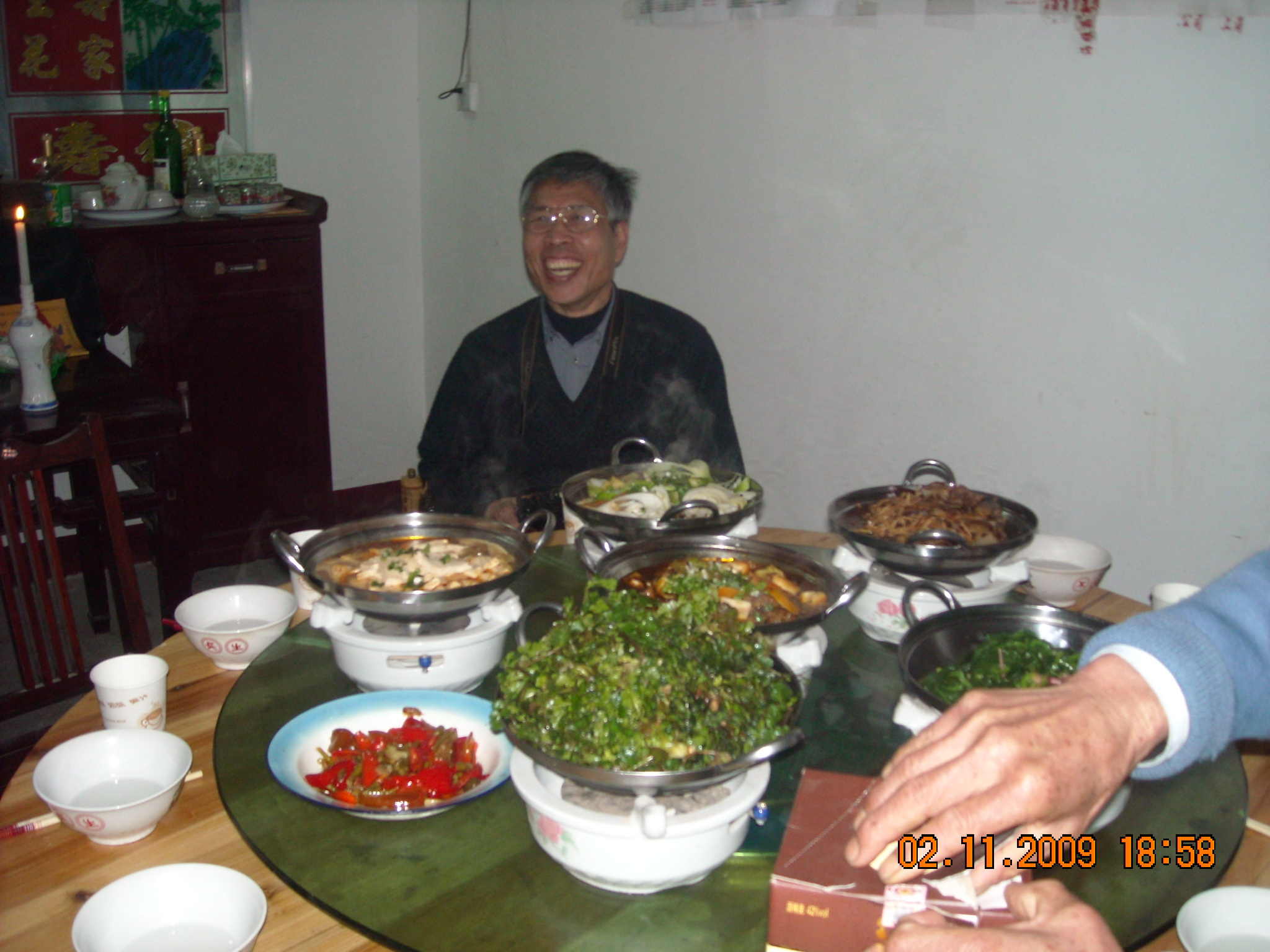 晚宴清一色绿色食品山珍野味