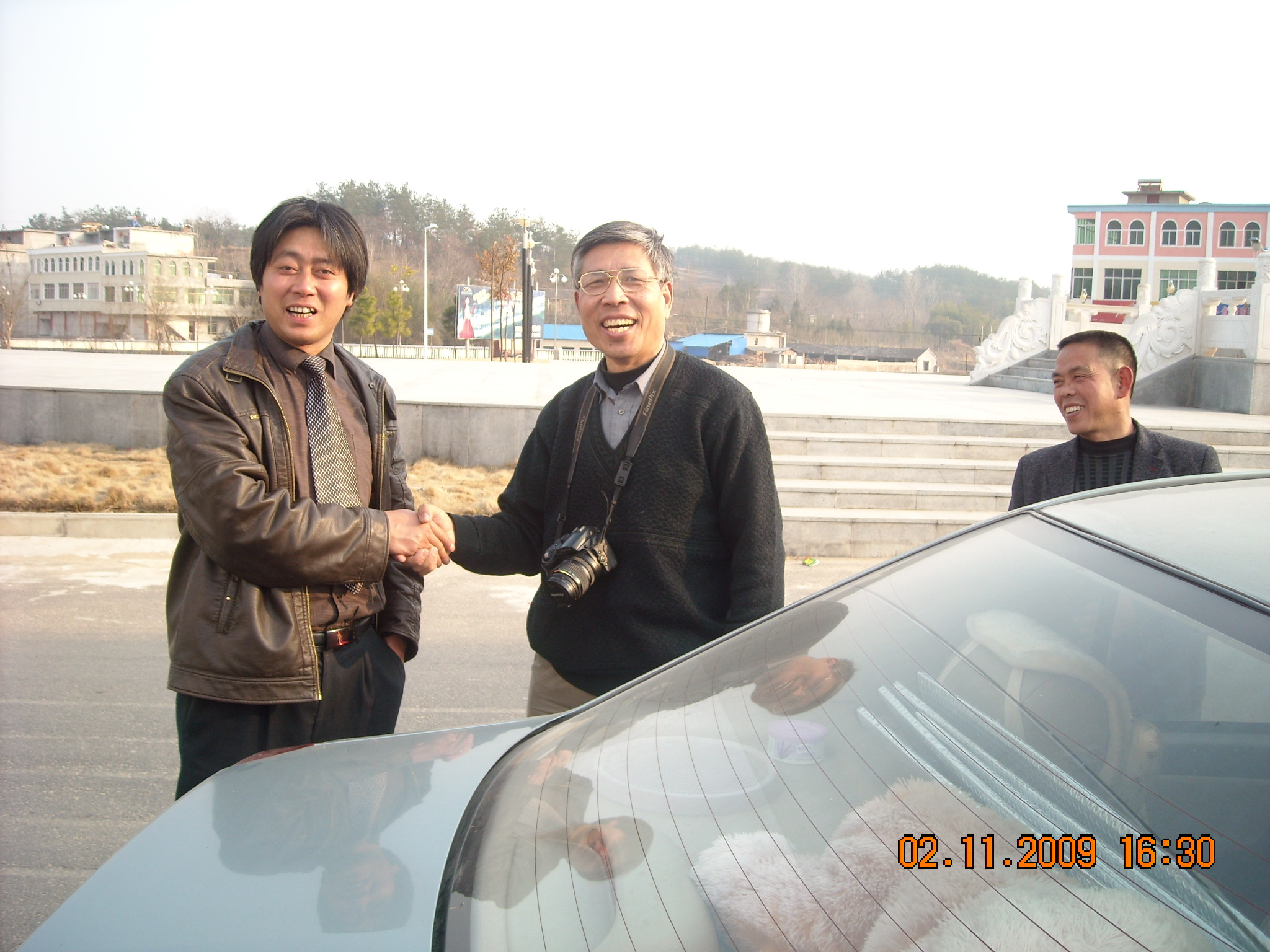 汪涛在与文华道别