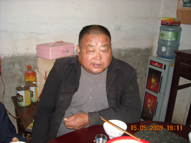 汪老讲诉了他们是从桐城迁霍邱的，是友谊公后裔有100多年没有修谱那，望老家人高林汪能提供人来我霍邱其叙