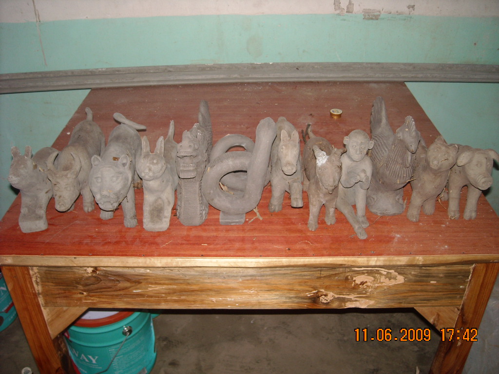 汪氏宗祠房上12生肖像征着汪家人丁兴旺