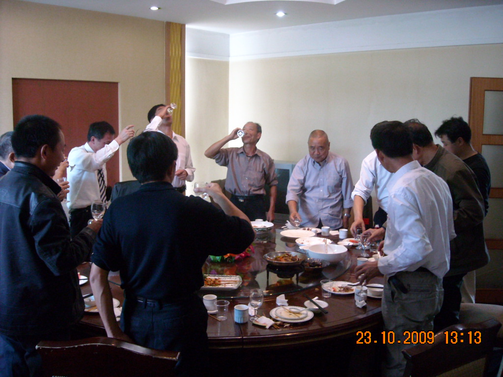 好大酒量一醉方休