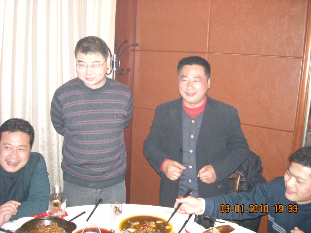 明才站起与大家介绍始迁祖在清乾隆年迁居盐城