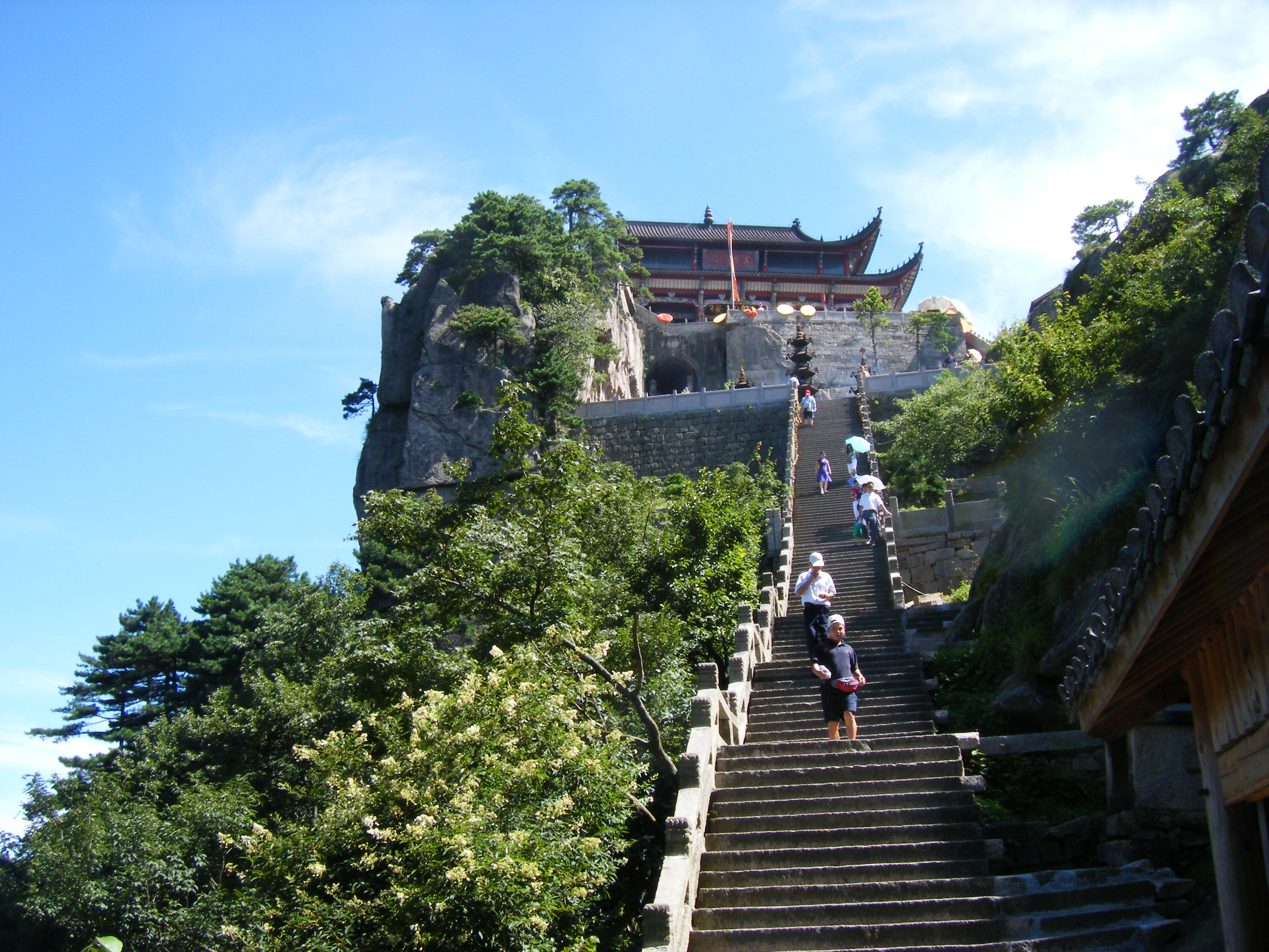 2008年8月，崇入云霄 天台禅寺