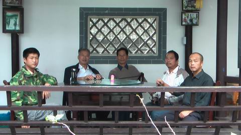 在月塘客栈客厅