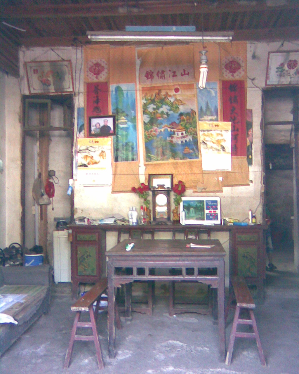 虽然主人不在家，但这里的治安还是夜不闭户