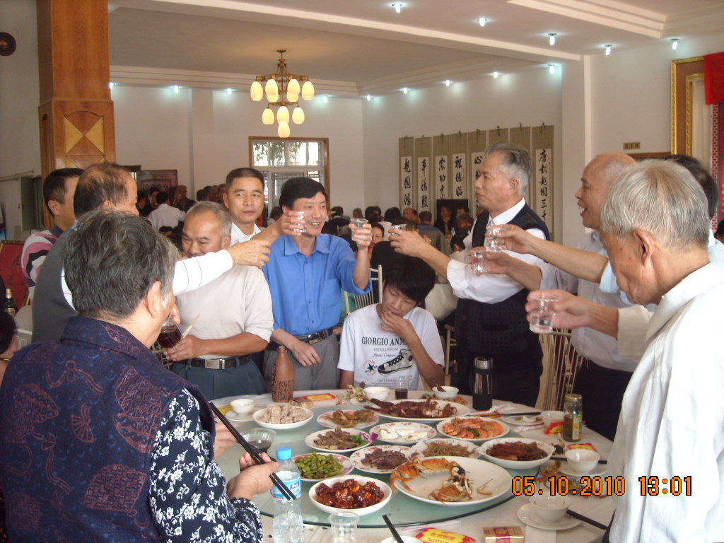 让他一次喝个够