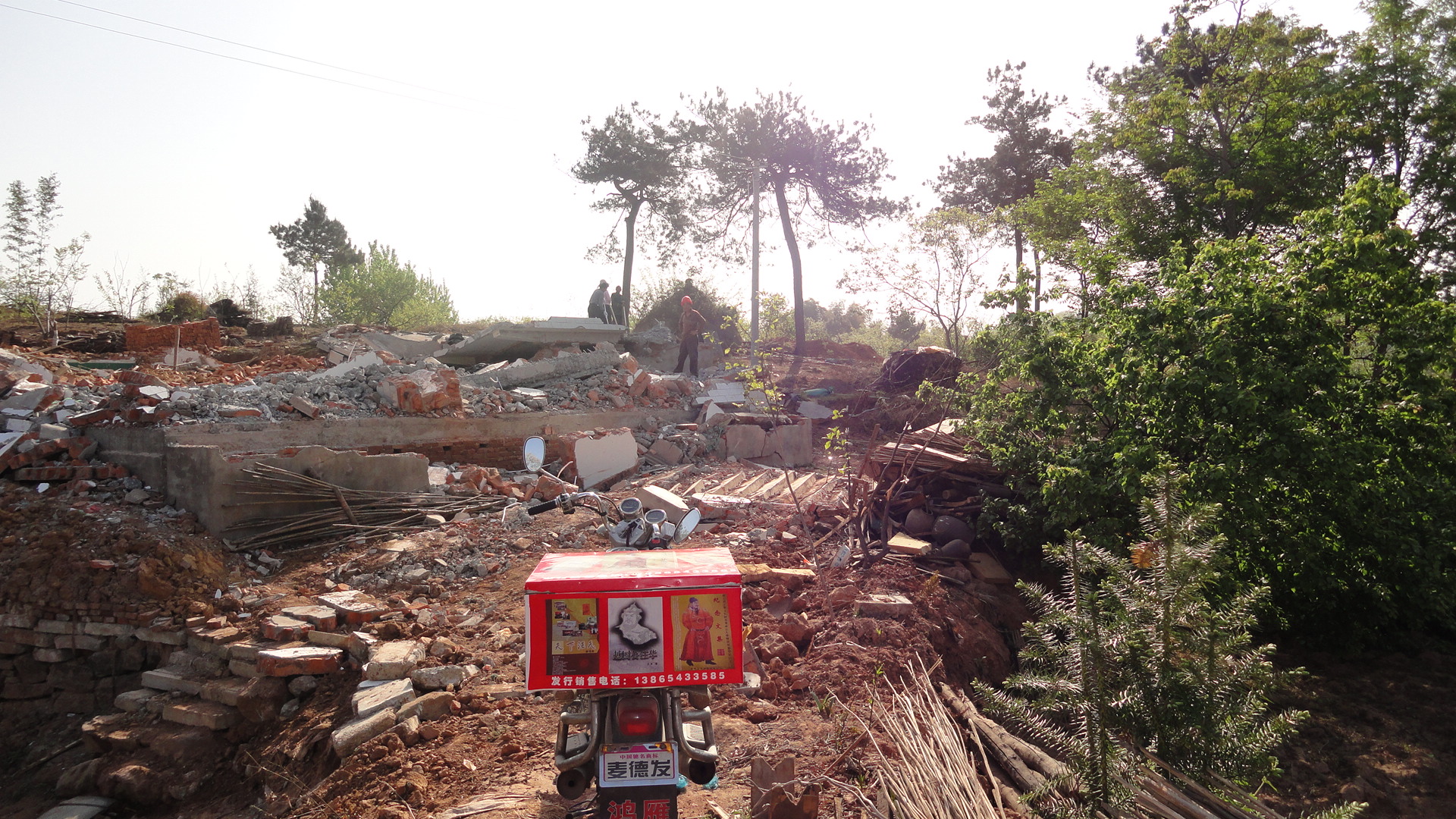 一月忙于发放[天下汪氏]好久沒有来我始迁汪添琳祖坟地