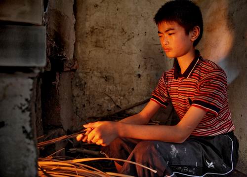 5月18日，汪舒生写完作业后，开始准备晚饭