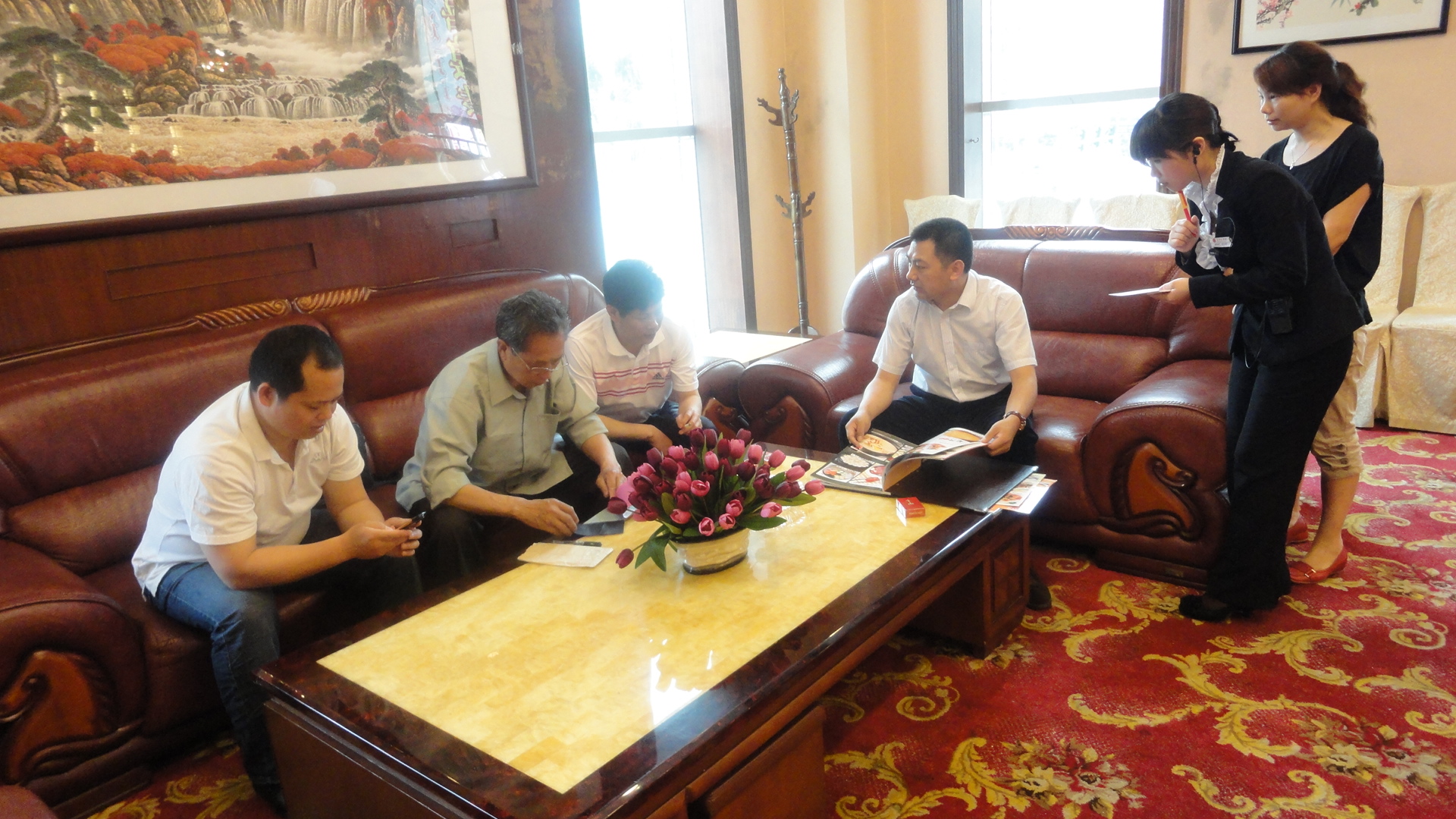 他们用广东美味招待我了们