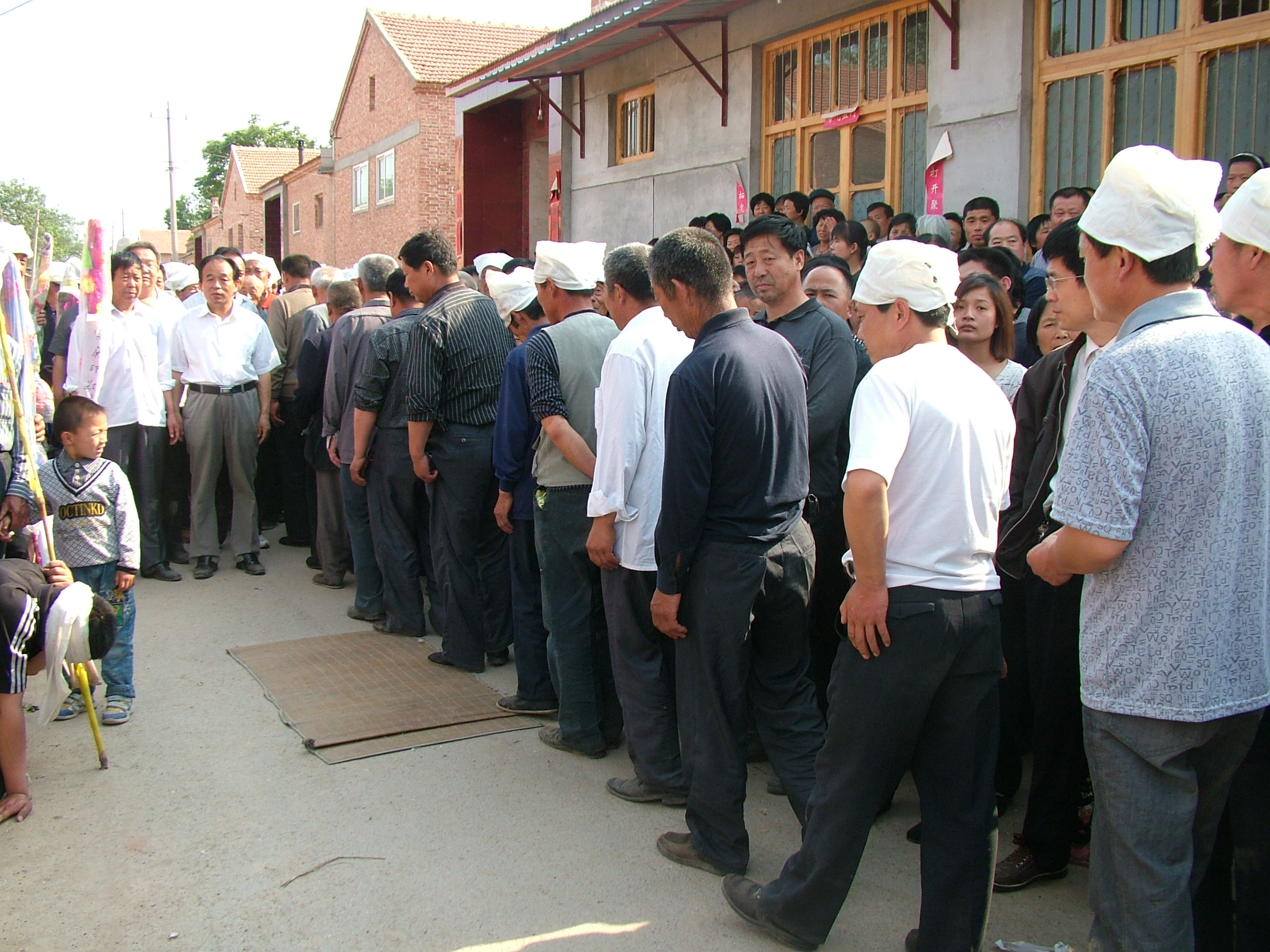 人数太多，依照顺序来。