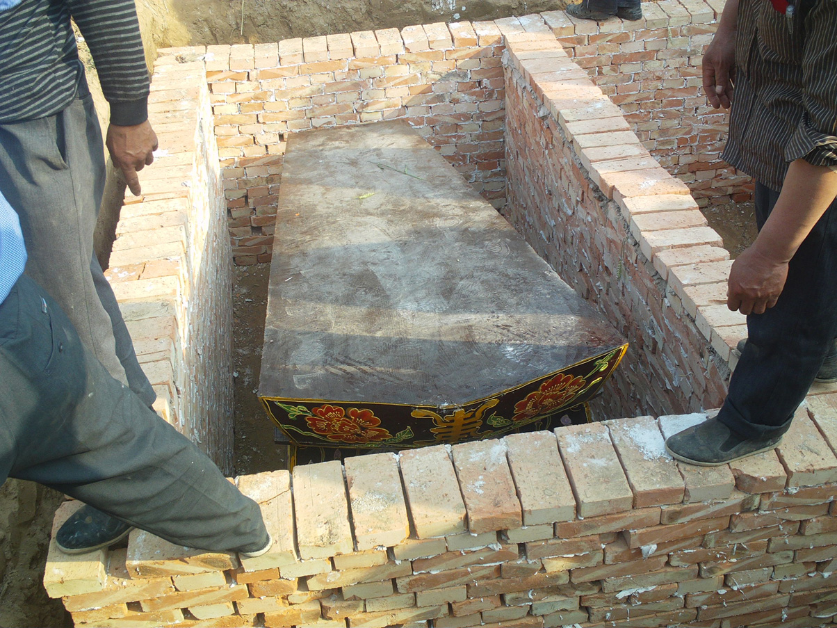 入土为安，老八爷爷安息！