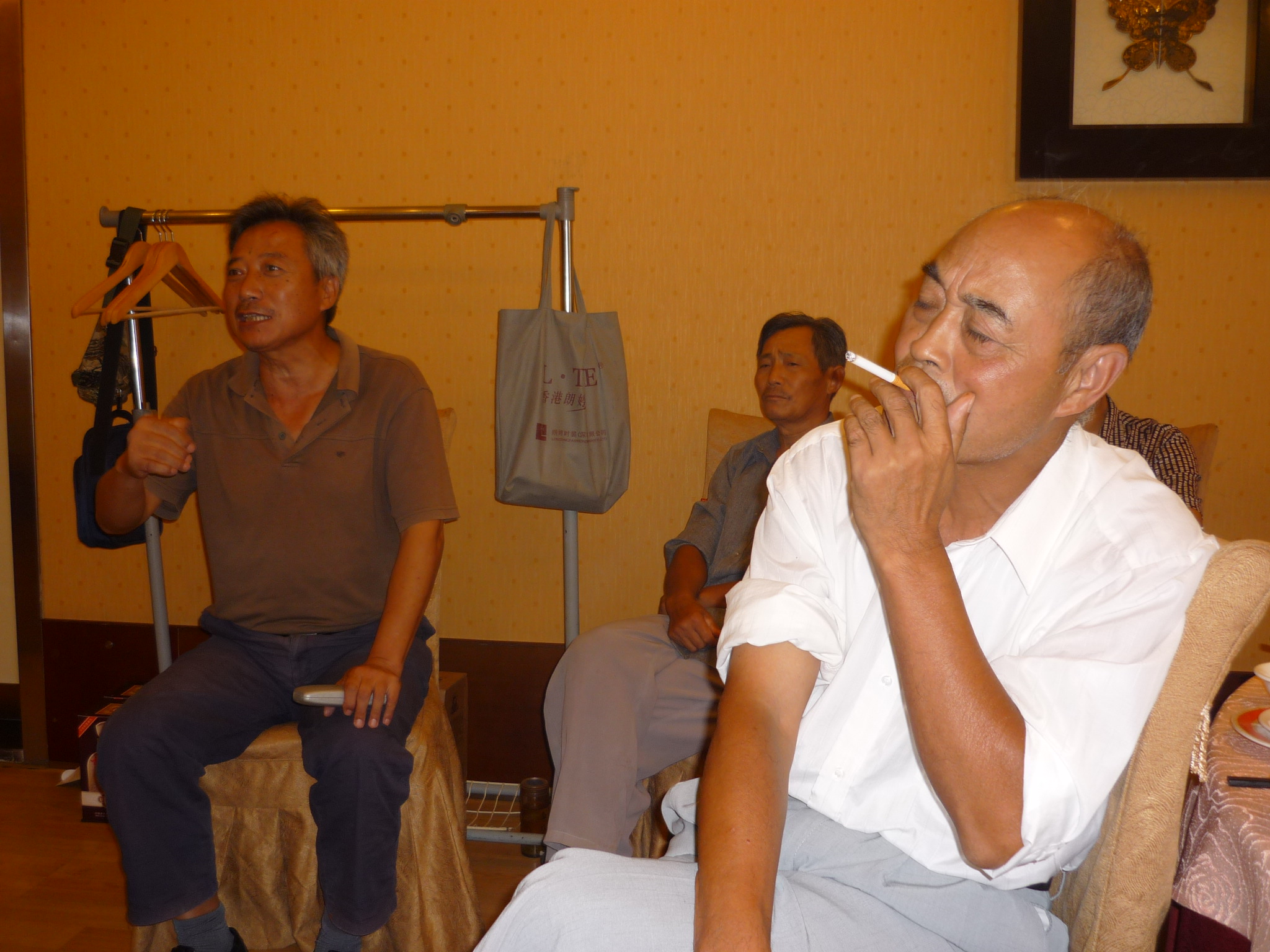 副会长汪俊仓也发了言