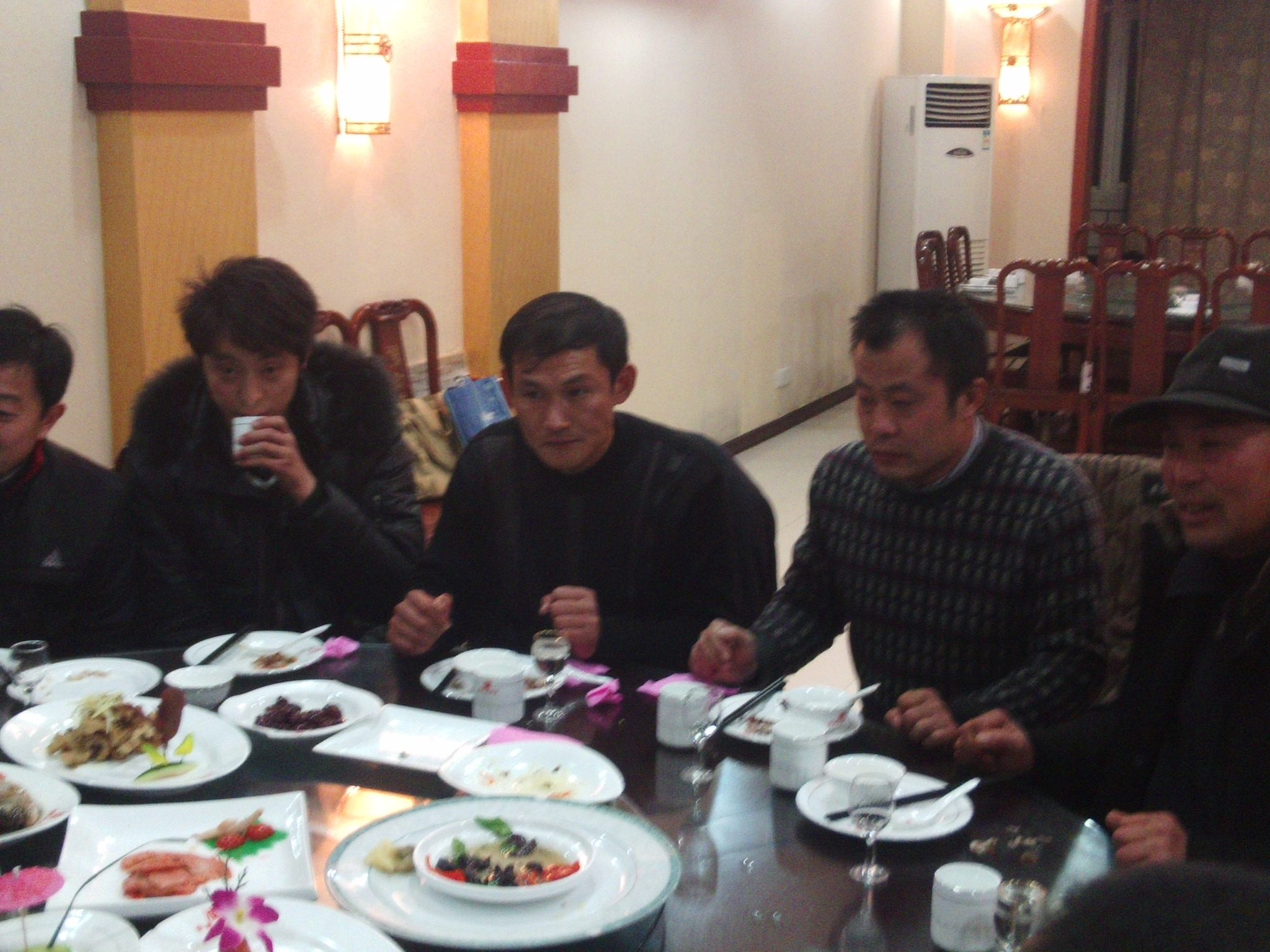 两位俊公派89世两位，建公派95世，92世