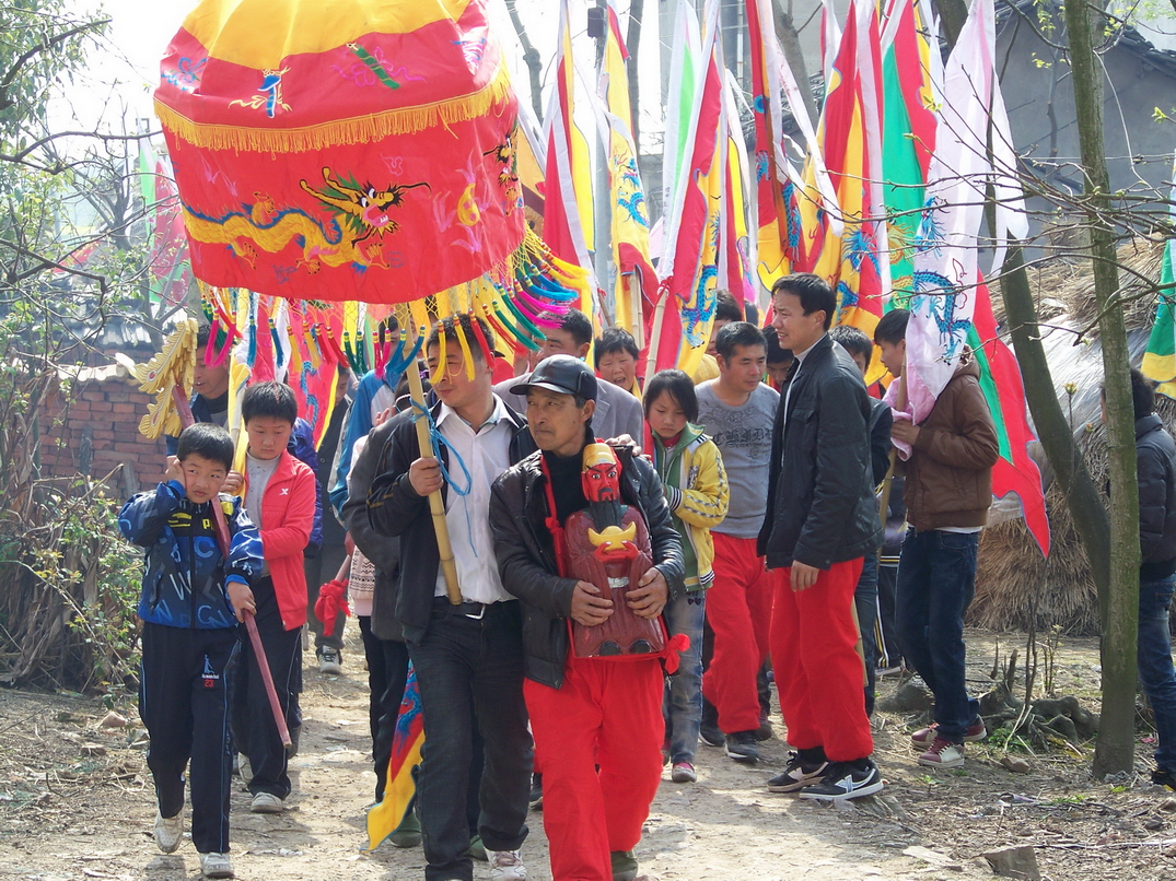 芦湾始祖的塑像