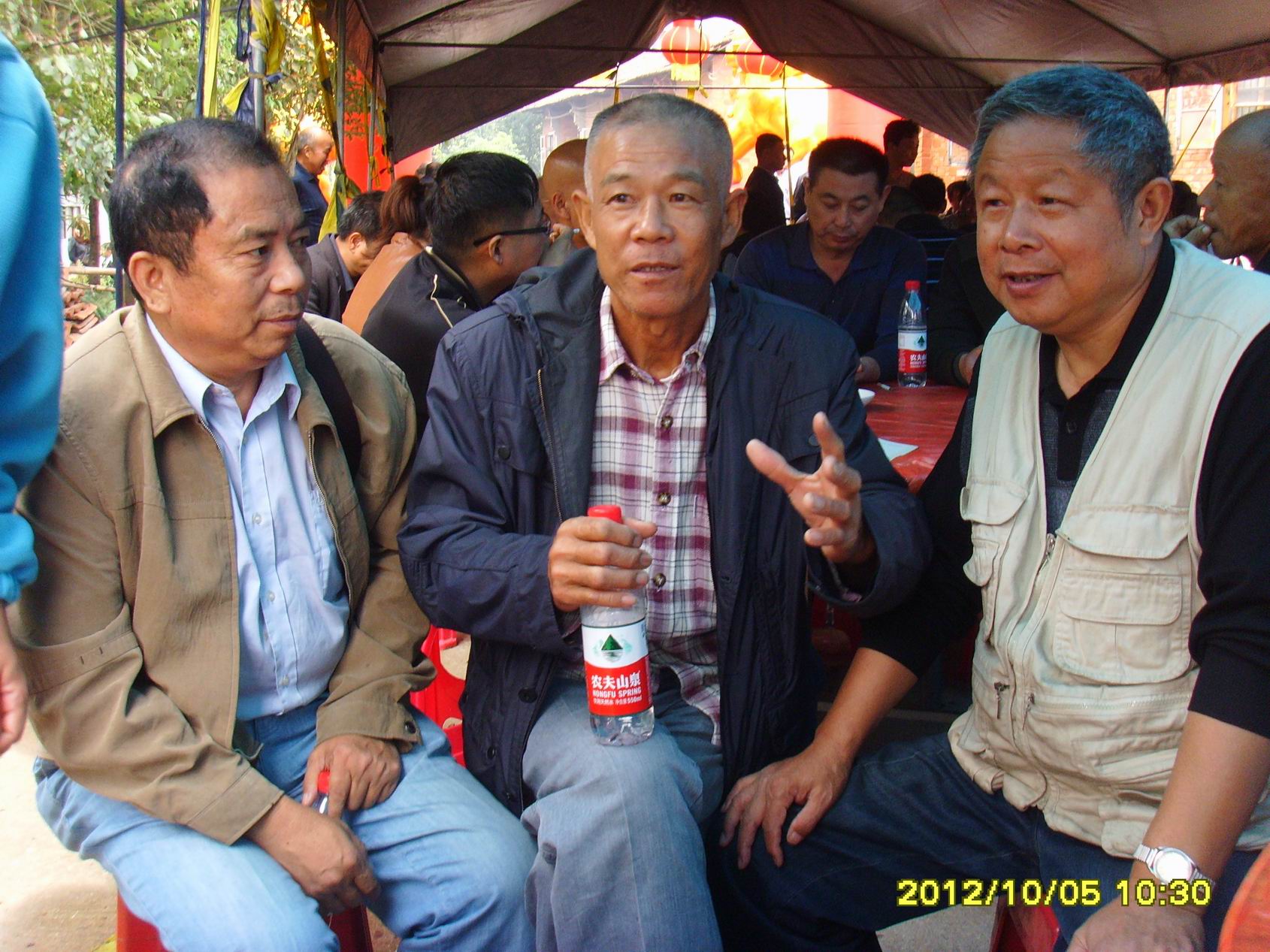 左起;国春,少清,我.