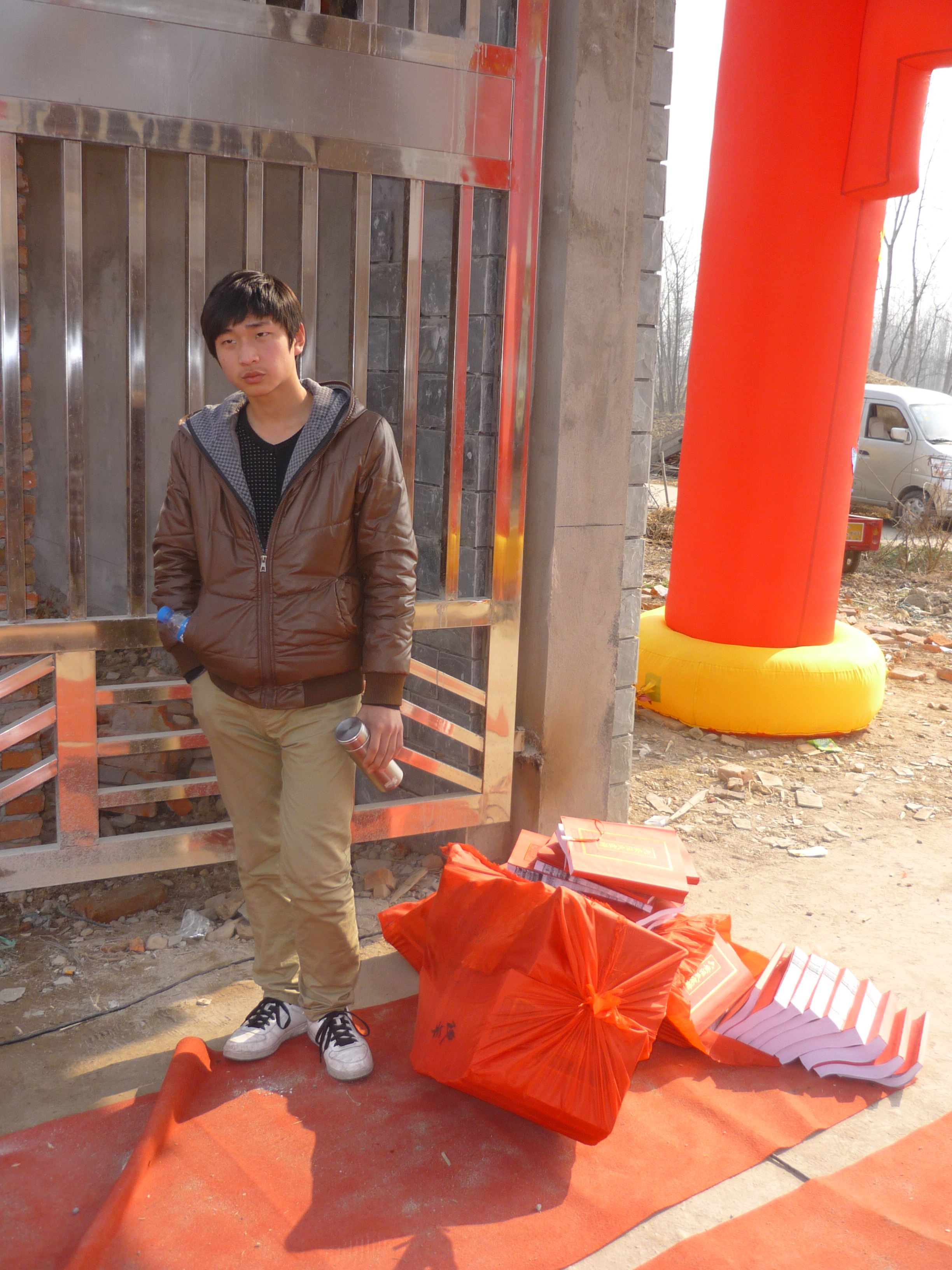 年青汪家小伙早早参加家族隊伍中来！