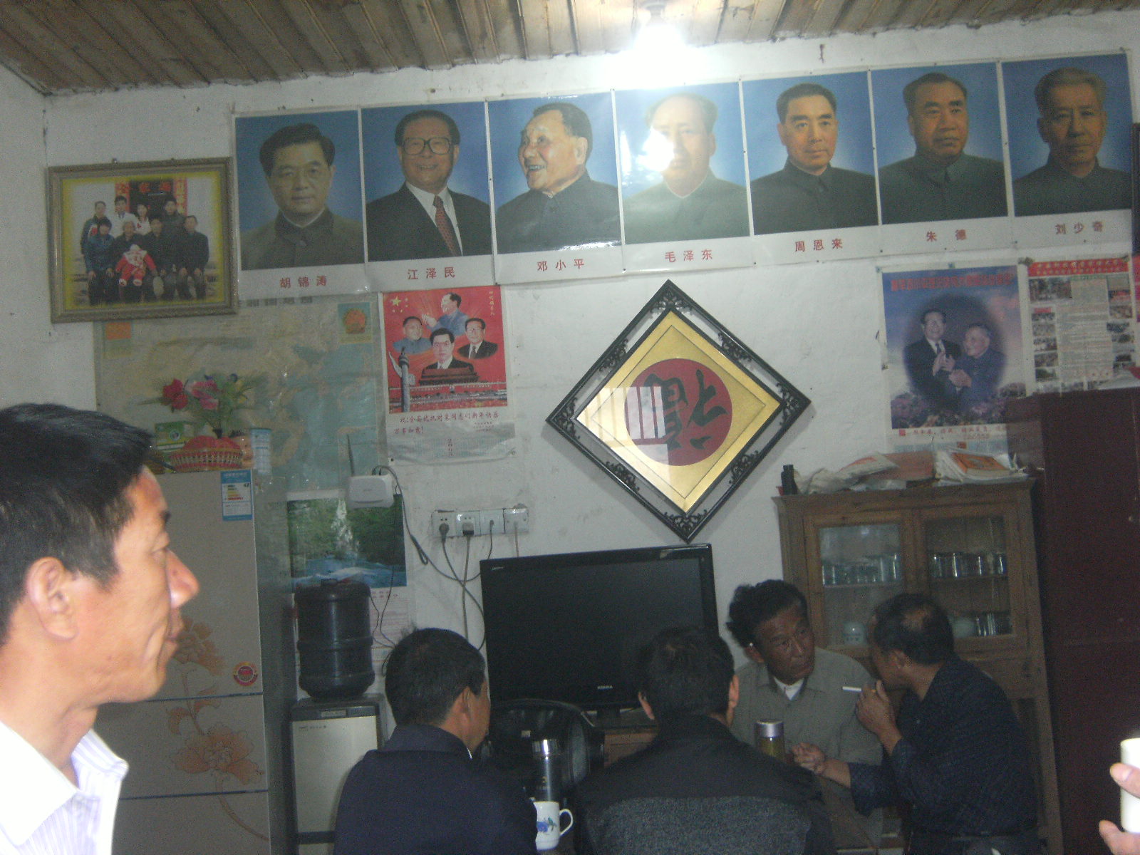 2013年6月2日太湖汪何氏在何家岭召开第五届续修宗谱筹备会照片 006.jpg