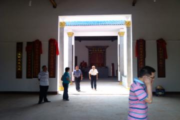 汪氏祠堂天井过道2