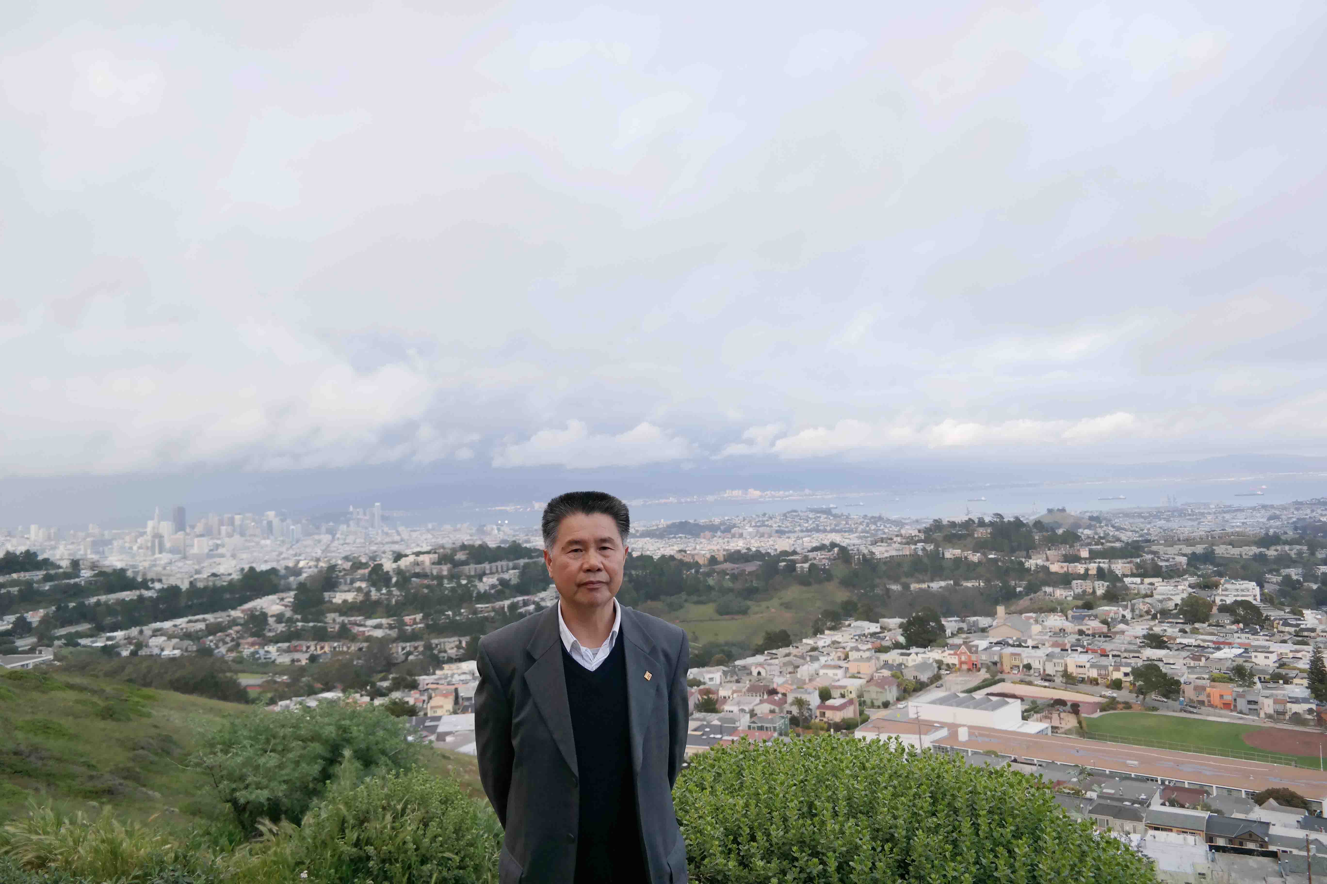 汪太理鸟瞰暮色中的旧金山